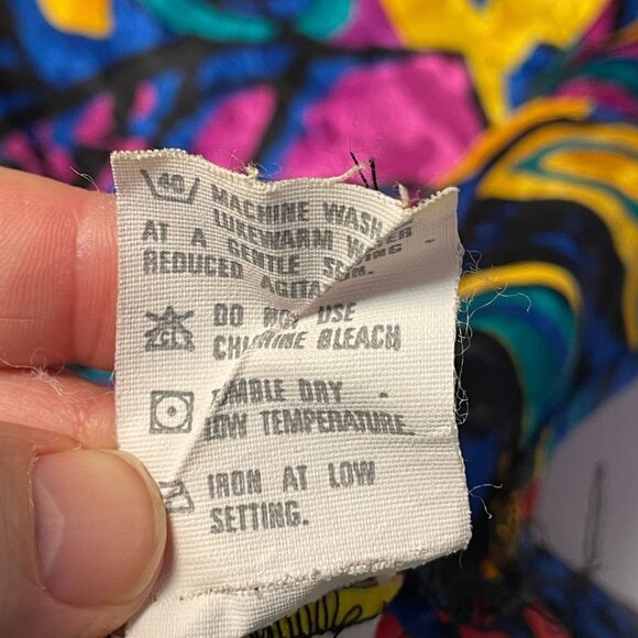 Vintage Womens DISCO PSYCHEDELIC Top Size 2X Pink Blue Satin Button Tunic Blouse - Picture 13 of 13